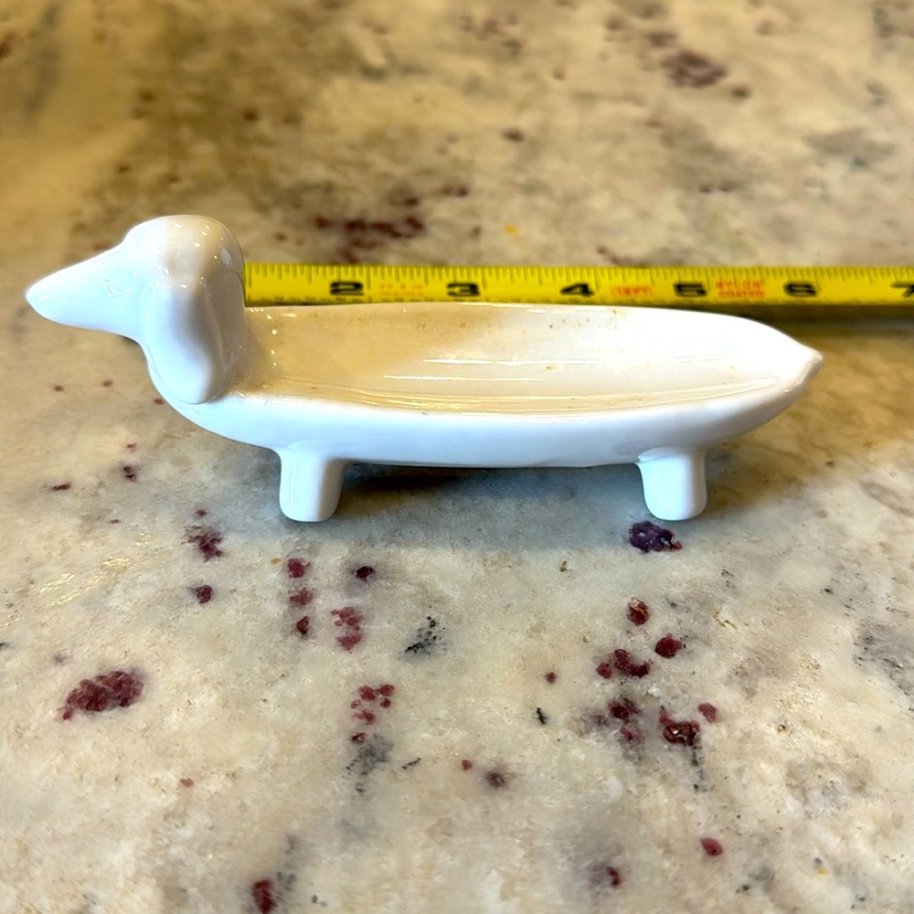 Dachshund jewelry holder